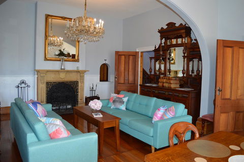 The Dragonfly Inn - Travel Search 25