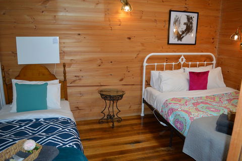 The Dragonfly Inn - Travel Search 16