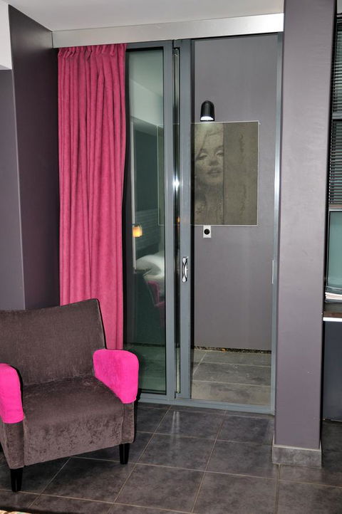 Zero Davey Boutique Apartment Hotel - Travel Search 35