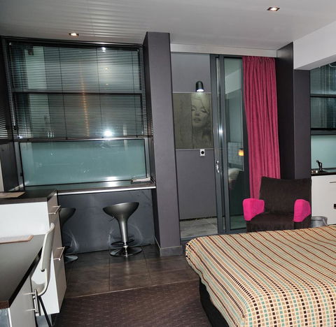 Zero Davey Boutique Apartment Hotel - Travel Search 9