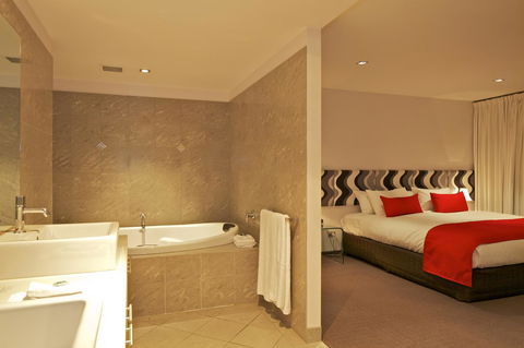 Zero Davey Boutique Apartment Hotel - Travel Search 3