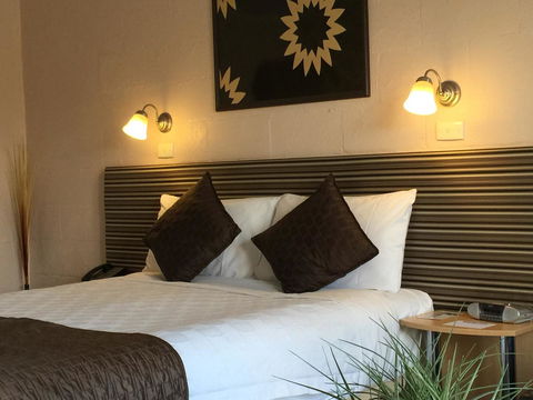 Balmoral On York - Travel Search 32