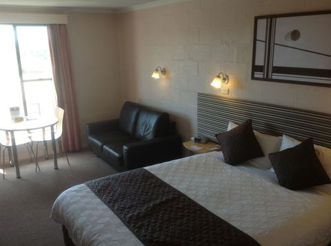 Balmoral On York - Travel Search 29