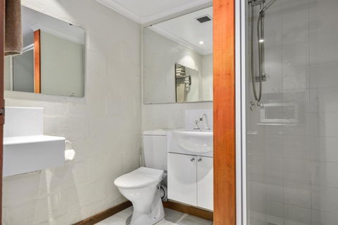 Balmoral On York - Travel Search 10