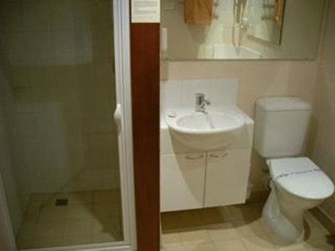 Balmoral On York - Travel Search 44