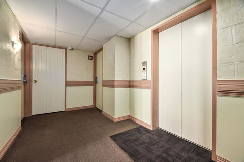 Balmoral On York - Travel Search 16