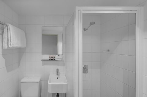 Travelodge Hotel Hobart - Travel Search 8