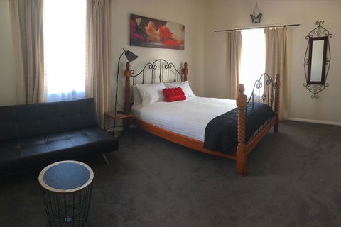 Apartment 5ive - Tourism Guide 7