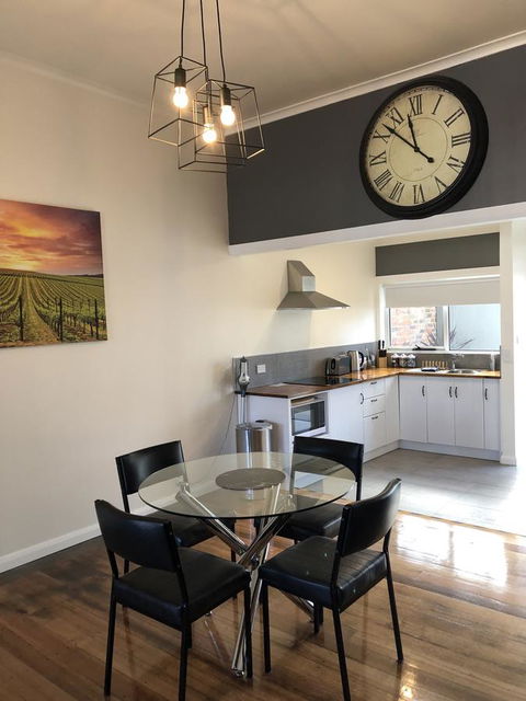 Apartment 5ive - Tourism Guide 1
