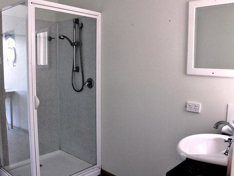 Freycinet Sanctuary 5 - Travel Agents 8