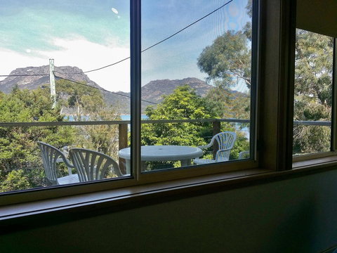 Freycinet Sanctuary 5 - Travel Agents 9