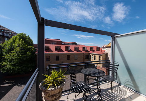 Sullivans Cove Apartments - Travel Search 16