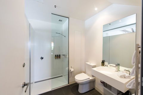 Sullivans Cove Apartments - Travel Search 32