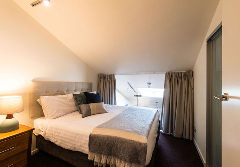 Sullivans Cove Apartments - Travel Search 20