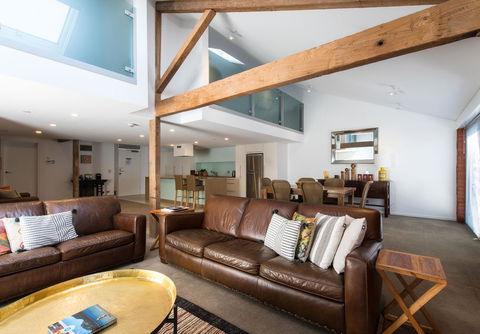 Sullivans Cove Apartments - Travel Search 10