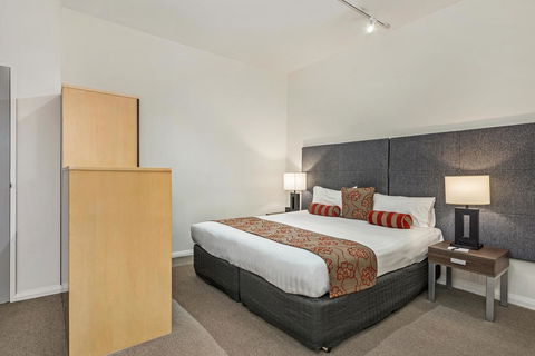 Mantra One Sandy Bay Road - Travel Search 10