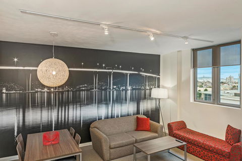 Mantra One Sandy Bay Road - Travel Search 16