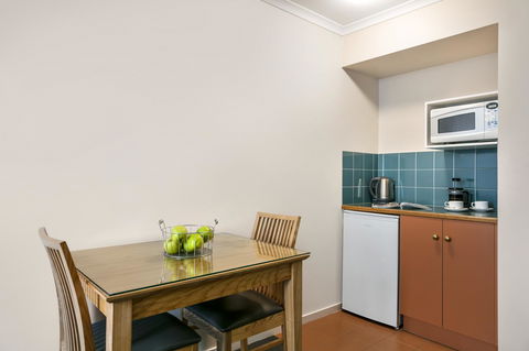 Hobart Waterfront Apartments - Travel Search 11