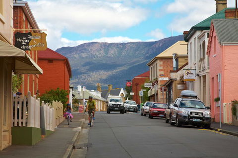 Hobart Waterfront Apartments - Travel Search 8