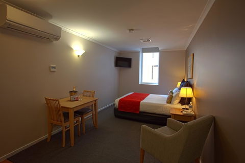 Hobart Waterfront Apartments - Travel Search 16