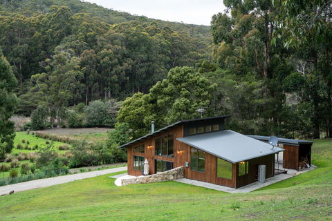 Adventure Bay Retreat Bruny Island - Tourism Guide 23