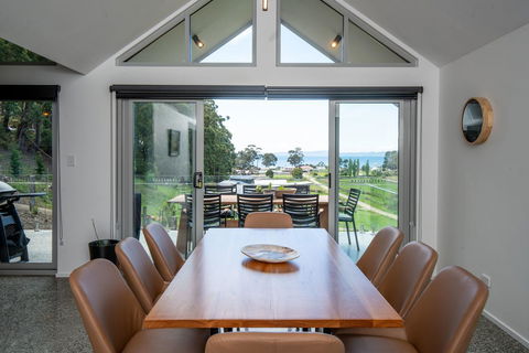 Adventure Bay Retreat Bruny Island - Tourism Guide 26