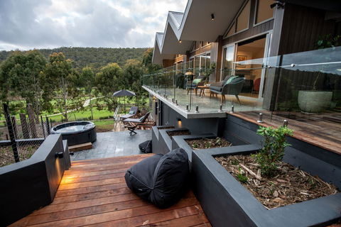 Adventure Bay Retreat Bruny Island - Tourism Guide 0
