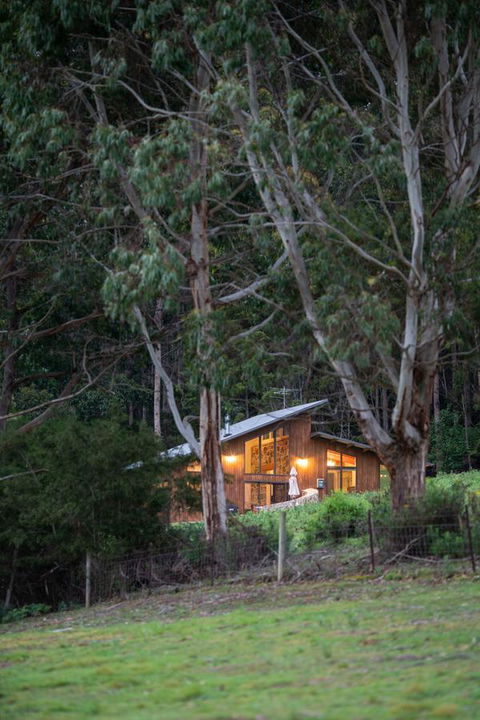 Adventure Bay Retreat Bruny Island - Tourism Guide 5