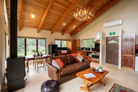 Adventure Bay Retreat Bruny Island - Tourism Guide 3