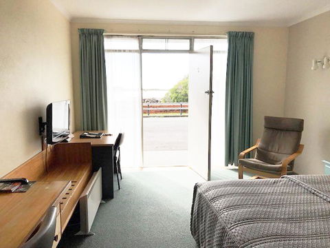 The Waterfront Wynyard - Tourism Guide 38