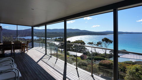 SEA EAGLE COTTAGE Amazing Views Of Bay Of Fires - Tourism Guide 0