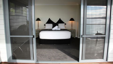 SEA EAGLE COTTAGE Amazing Views Of Bay Of Fires - Tourism Guide 8