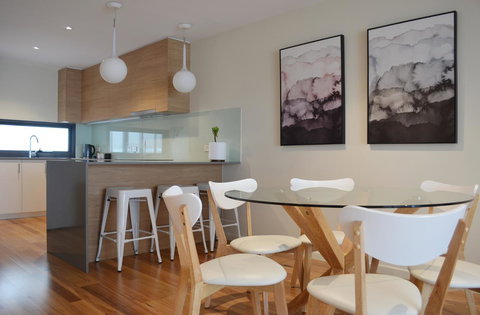 Kangaroo Bay Apartments - Travel Agents 1