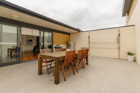 Kangaroo Bay Apartments - Travel Agents 21