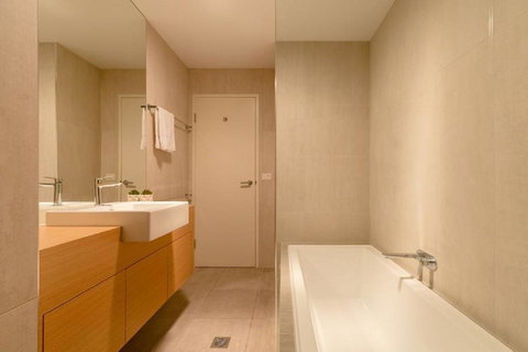 Kangaroo Bay Apartments - Travel Agents 23