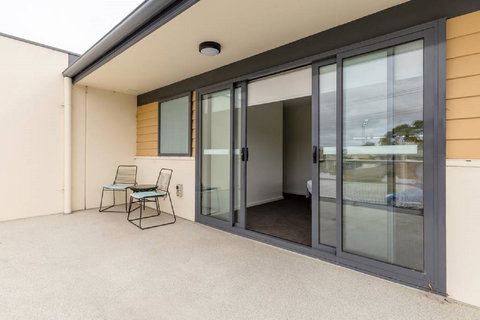 Kangaroo Bay Apartments - Travel Agents 26