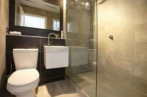 Hotel Launceston - Tourism Guide 6