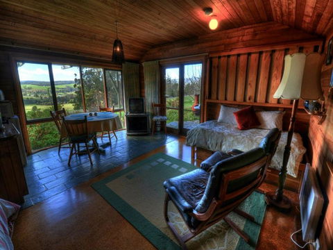 Plovers Ridge Country Retreat - Travel Search 9