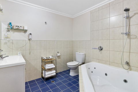 Oyster Cove Chalet - Tourism Guide 12