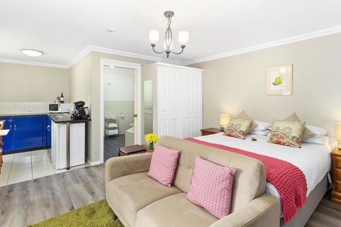 Oyster Cove Chalet - Tourism Guide 8