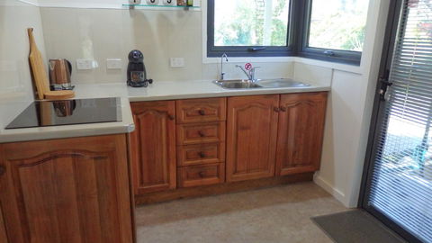 Karoola Cottage Self Contained - Tourism Guide 5