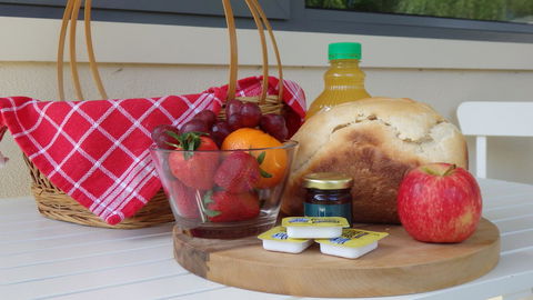Karoola Cottage Self Contained - Tourism Guide 22