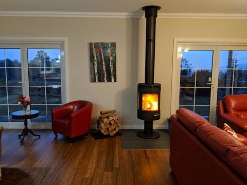 Mountain Blue Guest House - Travel Search 7