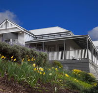 House on the Hill Bed and Breakfast - Travel Search