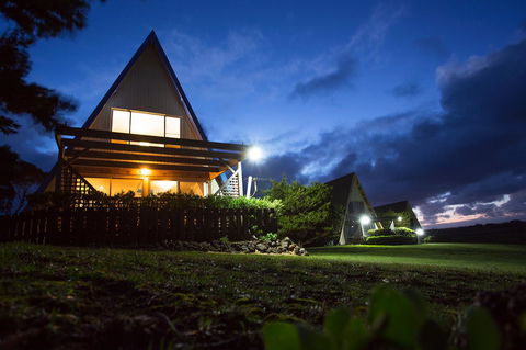 Island Breeze Motel - Tourism Guide 0