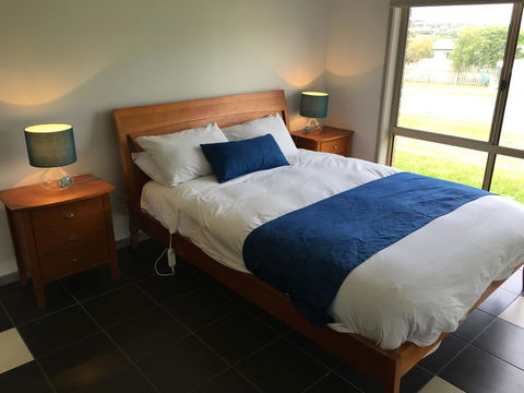 Island Breeze Motel - Tourism Guide 4