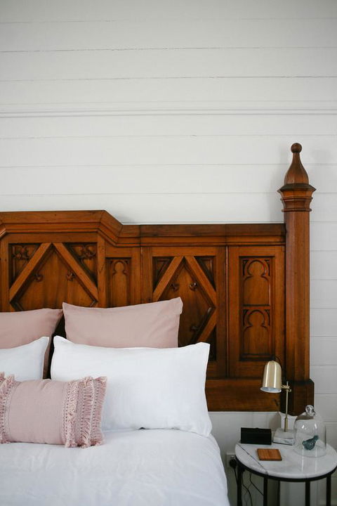 Old White Church Bed & Breakfast - Travel Search 10