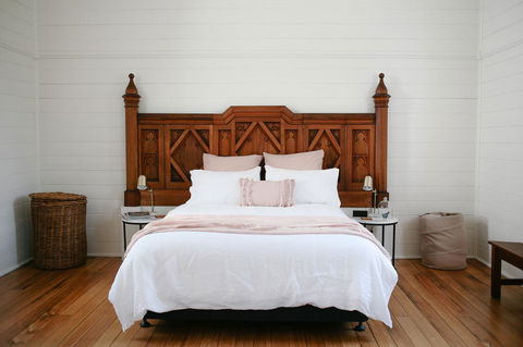 Old White Church Bed & Breakfast - Travel Search 25