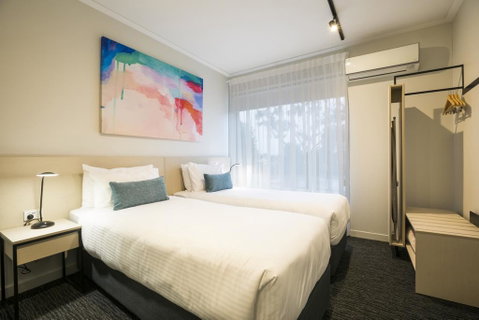 Nightcap At Playford Tavern - Tourism Guide 2