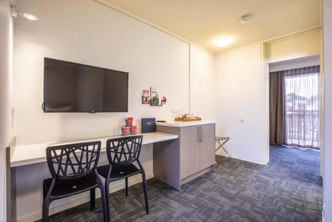 Nightcap At Shoppingtown Hotel - Tourism Guide 3